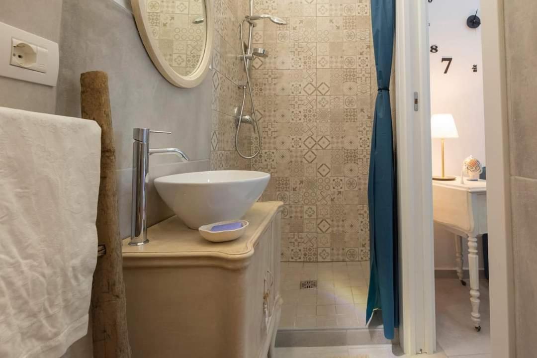 Апартаменти La Petite Maison Конверсано Екстер'єр фото
